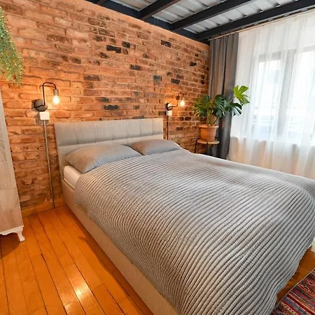 Cute Retro Balcony Ac Galata *