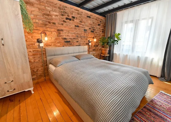 Cute Retro Balcony Ac Galata *